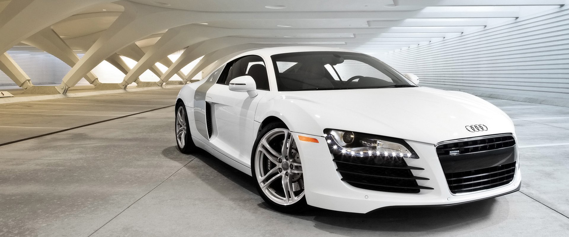 The Ultimate Guide to the Audi R8